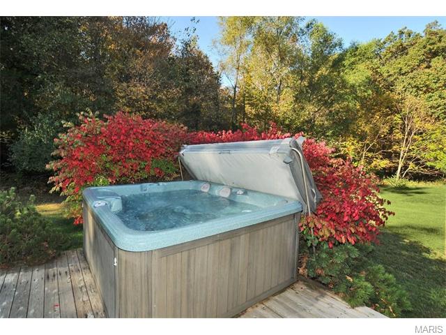 740 Hilltop Woods, Eureka, MO 63025 photo 29