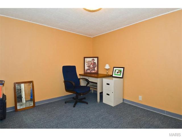 5810 Langley Ave, Saint Louis, MO 63123 photo 17