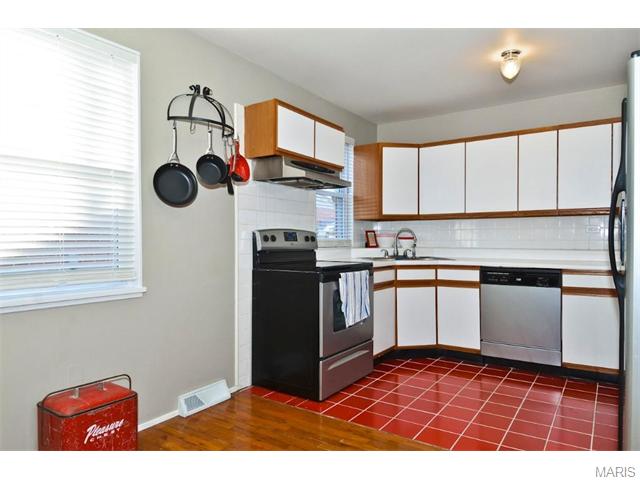 5810 Langley Ave, Saint Louis, MO 63123 photo 6
