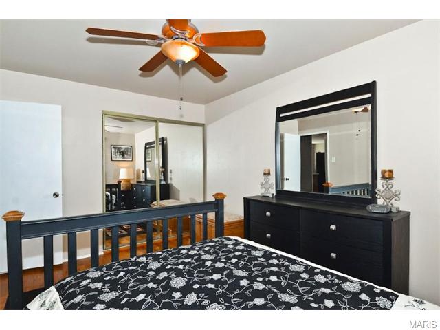 5810 Langley Ave, Saint Louis, MO 63123 photo 13