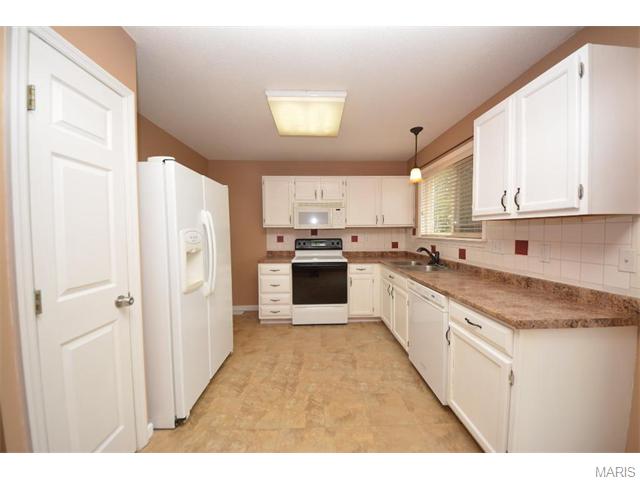 626 Sundance Dr, O'fallon, MO 63368 photo 5