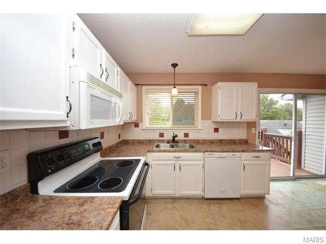 626 Sundance Dr, O'fallon, MO 63368 photo 7