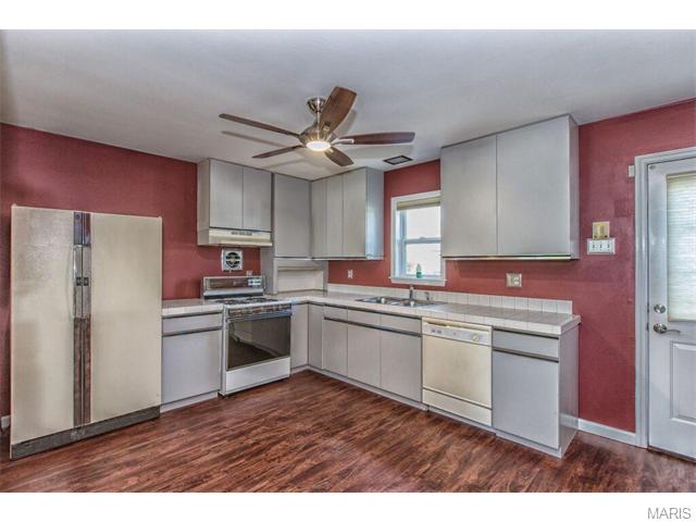405 Saint Patrick Dr, O'fallon, MO 63366 photo 7