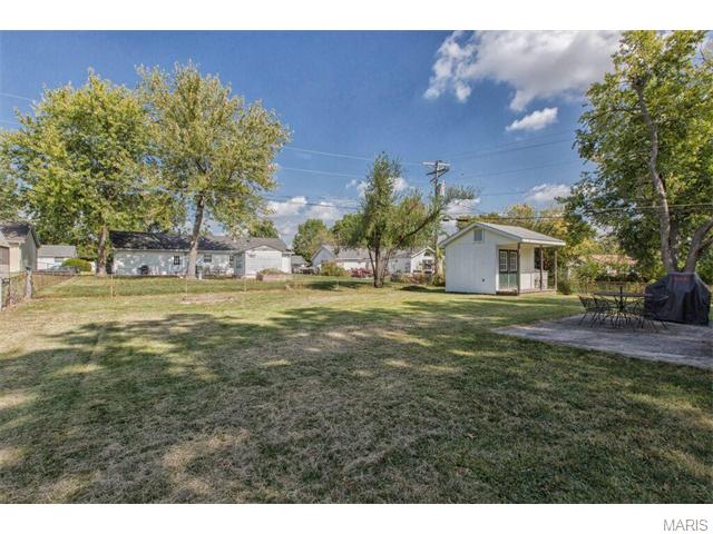 405 Saint Patrick Dr, O'fallon, MO 63366 photo 2