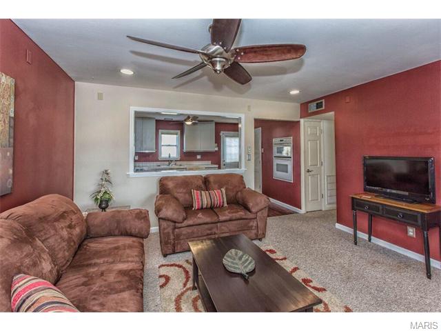 405 Saint Patrick Dr, O'fallon, MO 63366 photo 10