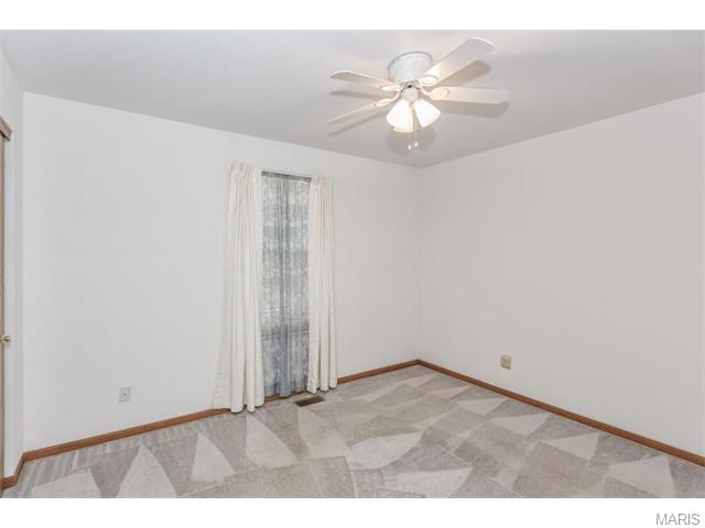 879 Hardcastle, O'fallon, MO 63366 photo 15