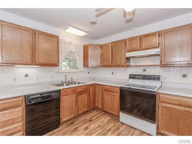 879 Hardcastle, O'fallon, MO 63366 photo 11