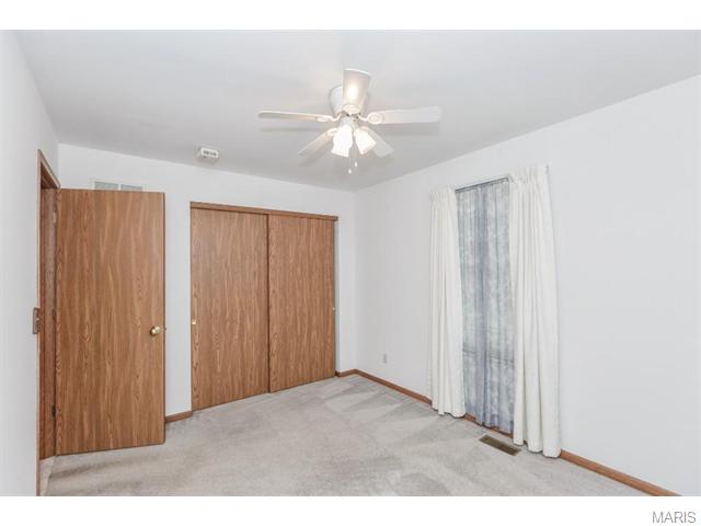 879 Hardcastle, O'fallon, MO 63366 photo 16