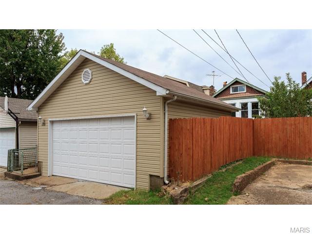 5228 Gresham Ave, Saint Louis, MO 63109 photo 19