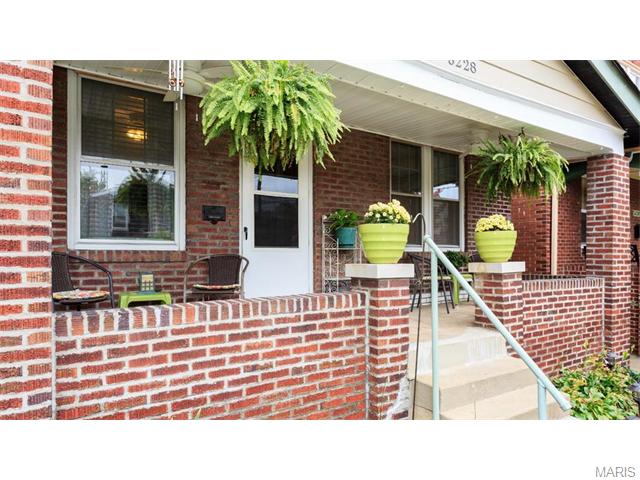 5228 Gresham Ave, Saint Louis, MO 63109 photo 3