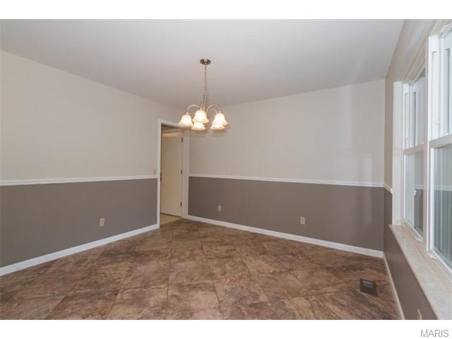 121 Cedar Ridge Ct, Weldon Spring, MO 63304 photo 4