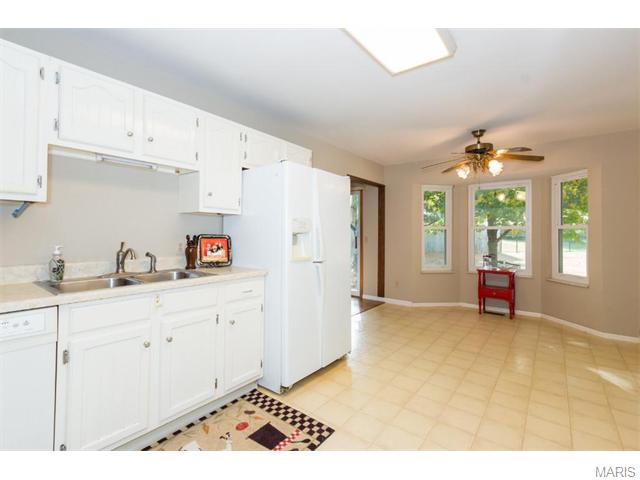 121 Cedar Ridge Ct, Weldon Spring, MO 63304 photo 13