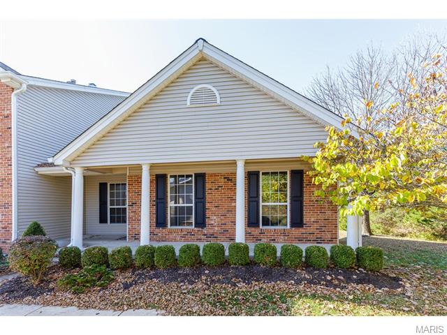 580 Oak Ridge Trails Ct, Ballwin, MO 63021 photo 1