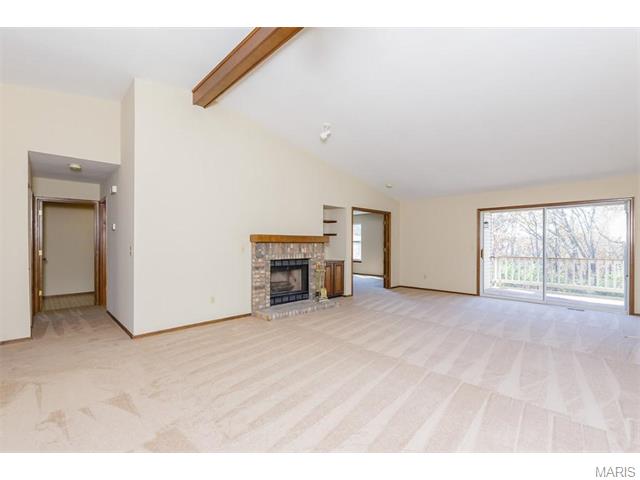 580 Oak Ridge Trails Ct, Ballwin, MO 63021 photo 4