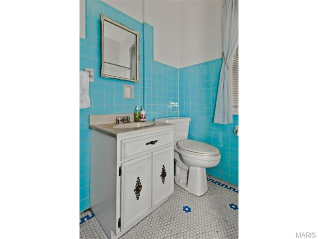 5229 Gresham Ave, Saint Louis, MO 63109 photo 18