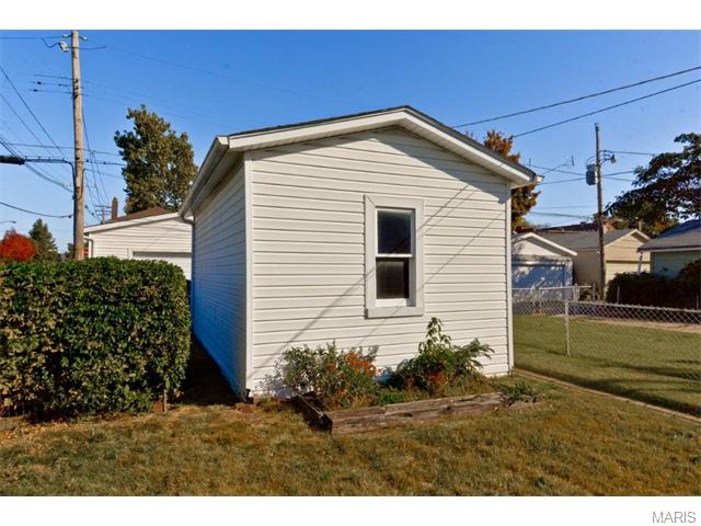 5229 Gresham Ave, Saint Louis, MO 63109 photo 30