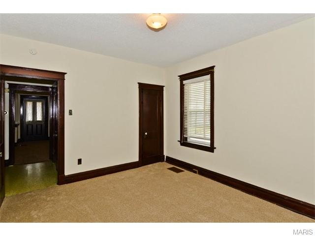 5229 Gresham Ave, Saint Louis, MO 63109 photo 15
