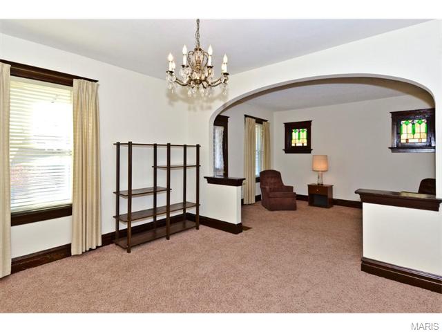 5229 Gresham Ave, Saint Louis, MO 63109 photo 8