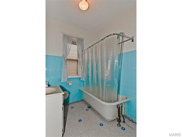 5229 Gresham Ave, Saint Louis, MO 63109 photo 19