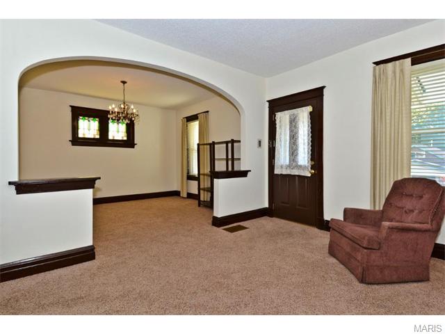 5229 Gresham Ave, Saint Louis, MO 63109 photo 4