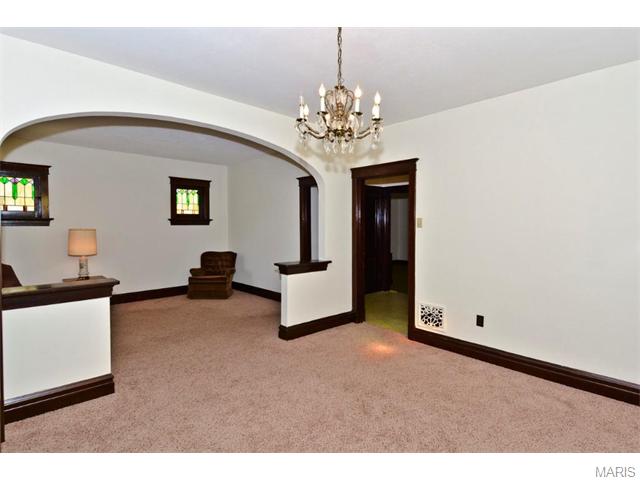 5229 Gresham Ave, Saint Louis, MO 63109 photo 9
