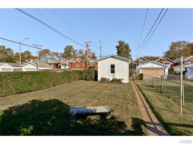 5229 Gresham Ave, Saint Louis, MO 63109 photo 26
