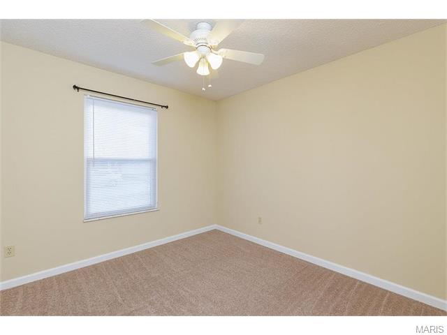 703 Eastbrook Dr, O'fallon, MO 63366 photo 17
