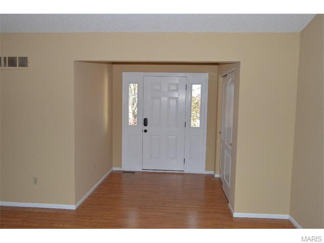 2897 Bromley Dr, O'fallon, MO 63368 photo 4