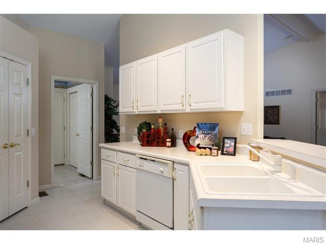 26 Piepers Glen Ct, O'fallon, MO 63366 photo 7