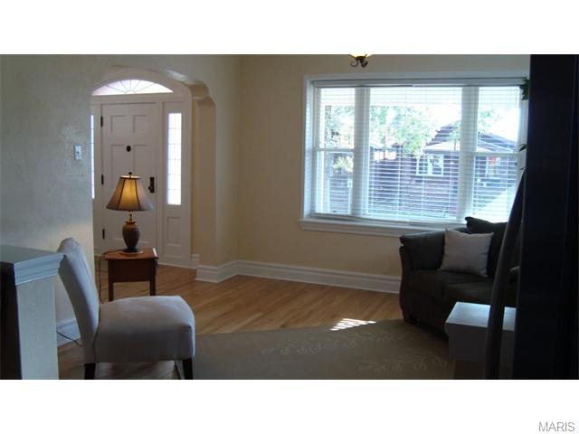 5437 Gresham Ave, Saint Louis, MO 63109 photo 21