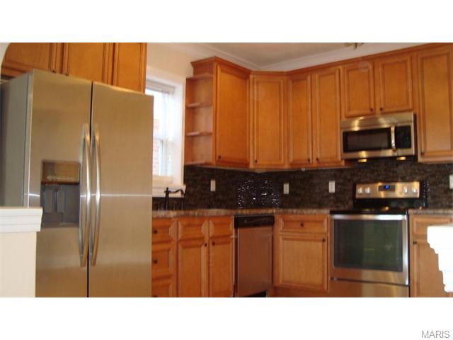 5437 Gresham Ave, Saint Louis, MO 63109 photo 9