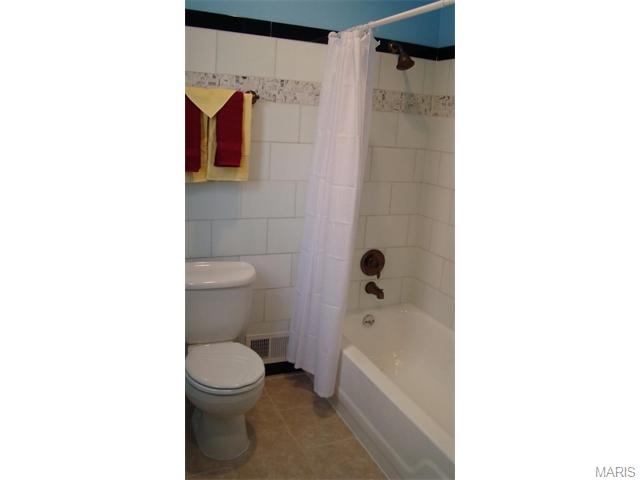 5437 Gresham Ave, Saint Louis, MO 63109 photo 32