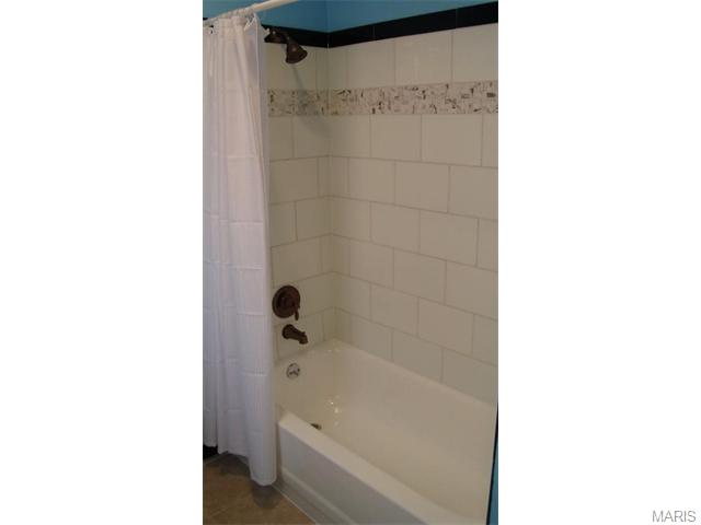 5437 Gresham Ave, Saint Louis, MO 63109 photo 33