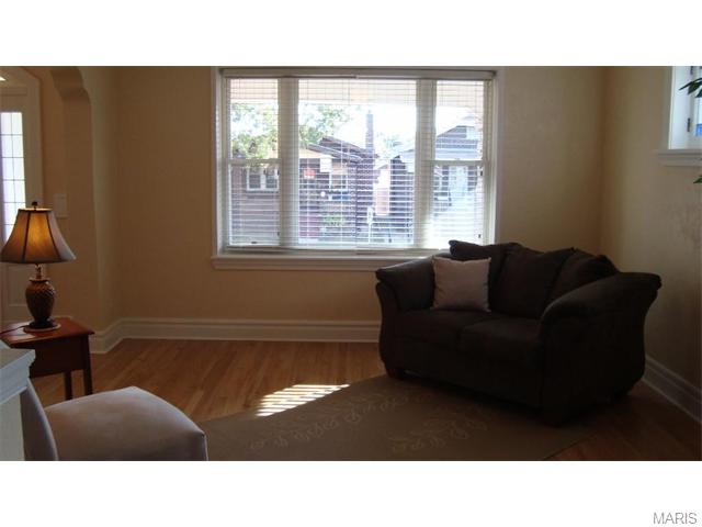 5437 Gresham Ave, Saint Louis, MO 63109 photo 20