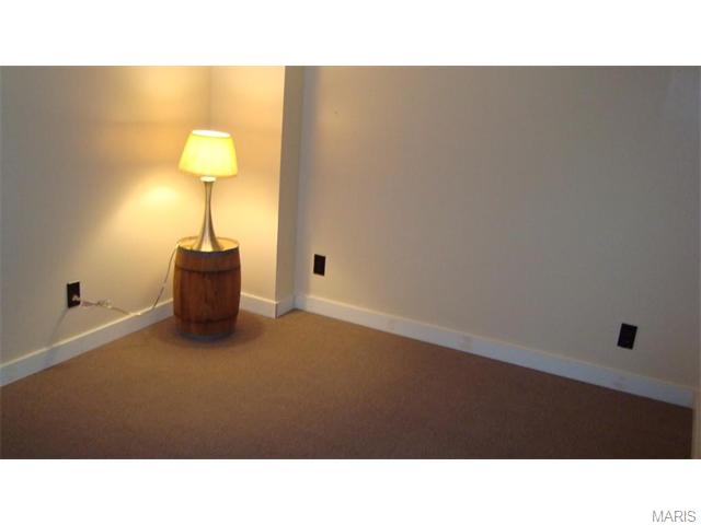 5437 Gresham Ave, Saint Louis, MO 63109 photo 35