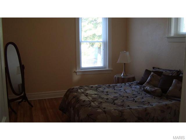 5437 Gresham Ave, Saint Louis, MO 63109 photo 28