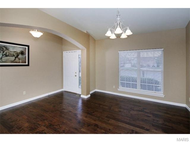 268 Valleybrook Ct, O'fallon, MO 63368 photo 8