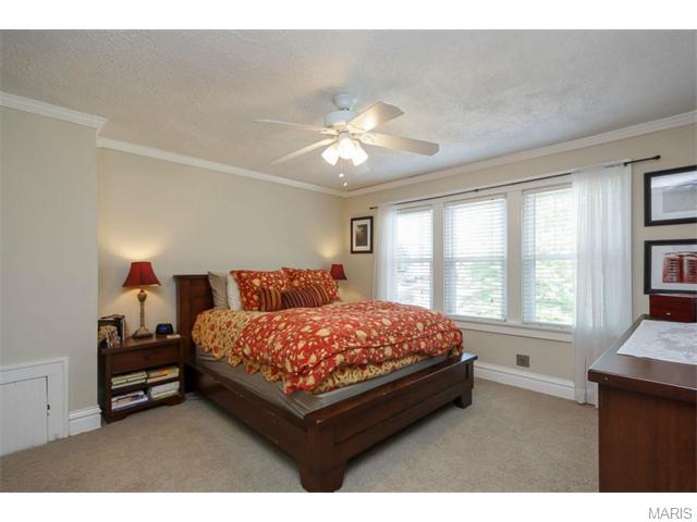 5433 Gresham Ave, Saint Louis, MO 63109 photo 19