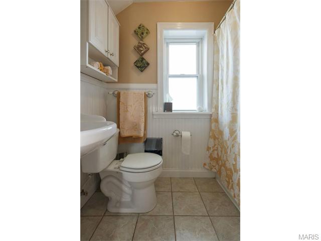 5433 Gresham Ave, Saint Louis, MO 63109 photo 21