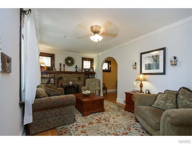 5433 Gresham Ave, Saint Louis, MO 63109 photo 4