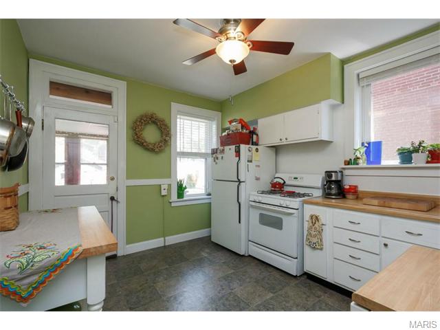 5433 Gresham Ave, Saint Louis, MO 63109 photo 11