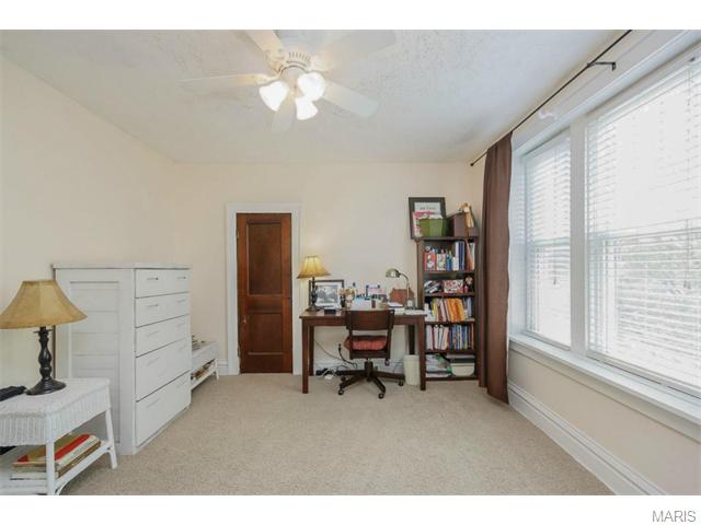 5433 Gresham Ave, Saint Louis, MO 63109 photo 24