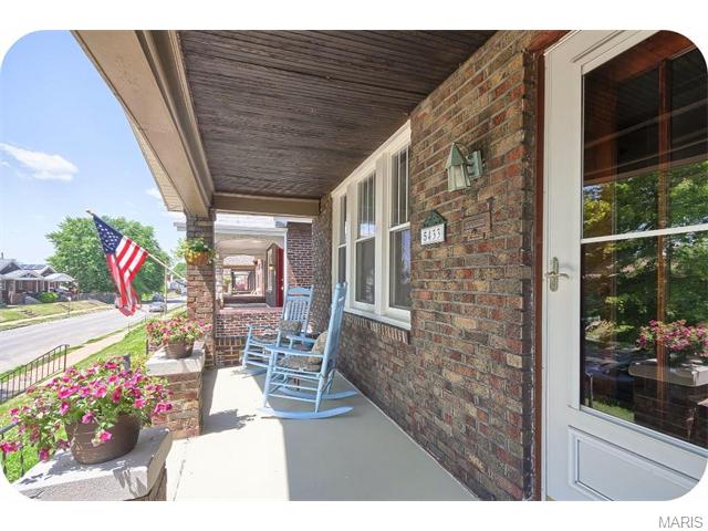 5433 Gresham Ave, Saint Louis, MO 63109 photo 1