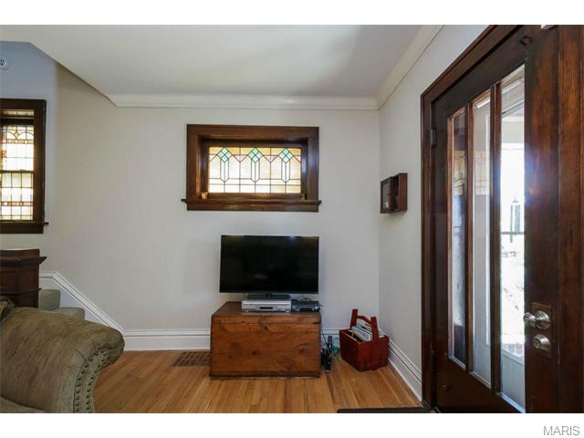 5433 Gresham Ave, Saint Louis, MO 63109 photo 7