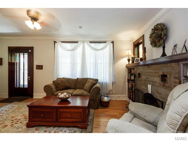5433 Gresham Ave, Saint Louis, MO 63109 photo 9