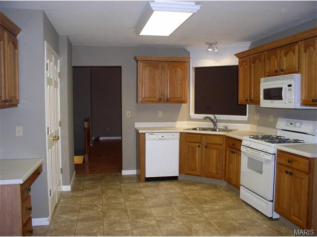 1157 Warm Winds Dr, O'fallon, MO 63366 photo 7