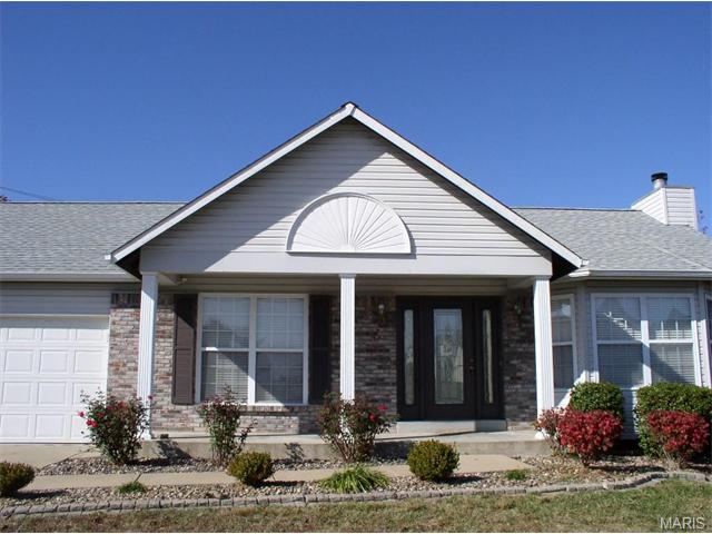 1157 Warm Winds Dr, O'fallon, MO 63366 photo 2