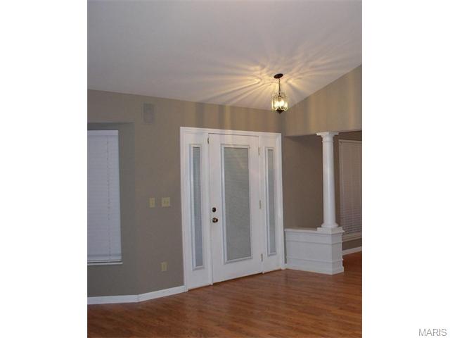 1157 Warm Winds Dr, O'fallon, MO 63366 photo 3