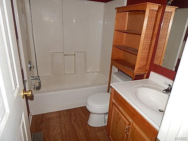 143 Mockingbird, Ballwin, MO 63021 photo 9