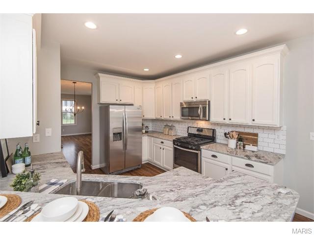 2110 Brassel, O'fallon, MO 63368 photo 4